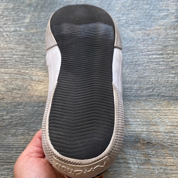 KENNETH COLE Leopard Slip On Shoes - Picture 7 of 9